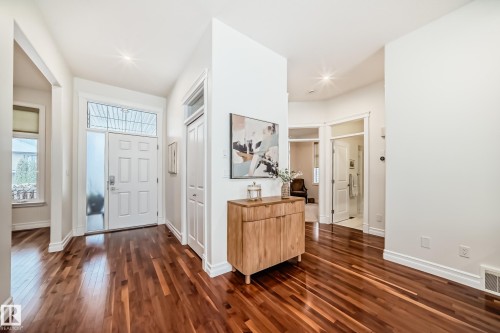 6107 Maynard Crescent, Edmonton, AB - Indoor Photo Showing Other Room