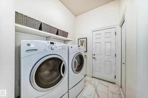 6107 Maynard Crescent, Edmonton, AB - Indoor Photo Showing Laundry Room
