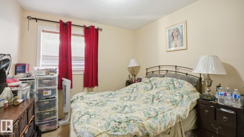 4712 201 Street, Edmonton, AB - Indoor Photo Showing Bedroom