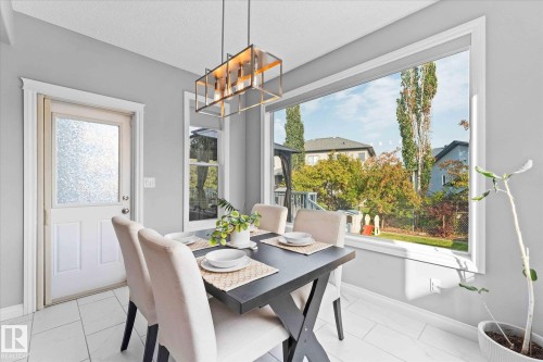 26 Linkside Way, Spruce Grove, AB - Indoor Photo Showing Dining Room