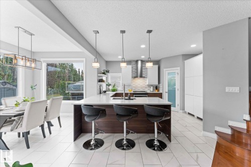 26 Linkside Way, Spruce Grove, AB - Indoor Photo Showing Dining Room