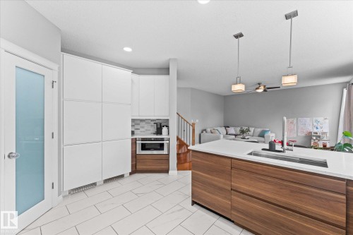 26 Linkside Way, Spruce Grove, AB - Indoor Photo Showing Other Room