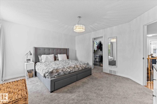 26 Linkside Way, Spruce Grove, AB - Indoor Photo Showing Bedroom