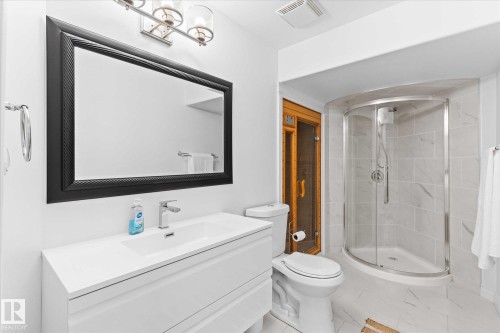 26 Linkside Way, Spruce Grove, AB - Indoor Photo Showing Bathroom