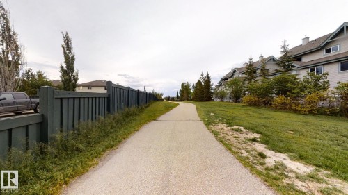 18 12050 17 Avenue, Edmonton, AB - Outdoor