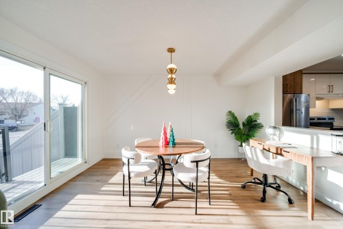5394 38A Avenue, Edmonton, AB - Indoor Photo Showing Dining Room