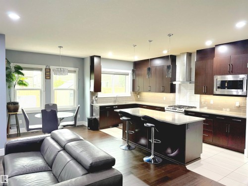 1357 Watt Drive, Edmonton, AB - Indoor Photo Showing Kitchen With Upgraded Kitchen