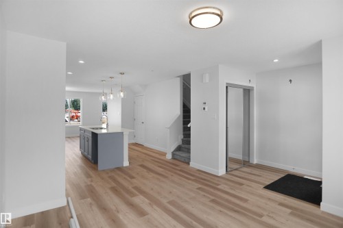 20831 16 Avenue, Edmonton, AB - Indoor