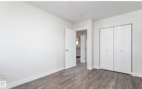 6511 95 Avenue, Edmonton, AB - Indoor Photo Showing Other Room