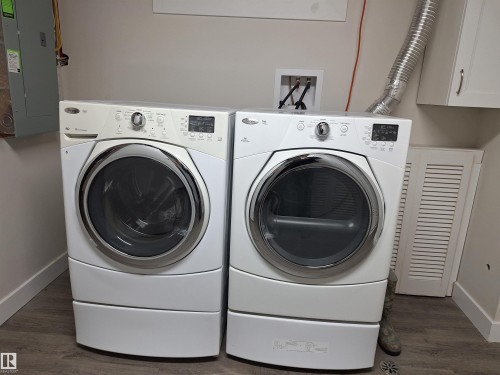 6511 95 Avenue, Edmonton, AB - Indoor Photo Showing Laundry Room