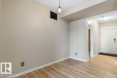 114 10518 113 Street, Edmonton, AB - Indoor Photo Showing Other Room