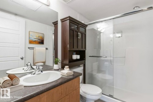 114 10518 113 Street, Edmonton, AB - Indoor Photo Showing Bathroom