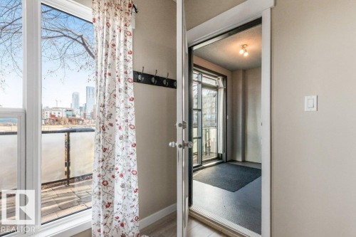 114 10518 113 Street, Edmonton, AB - Indoor Photo Showing Other Room