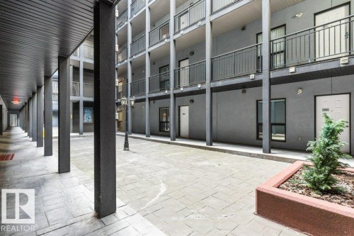 114 10518 113 Street, Edmonton, AB - Outdoor