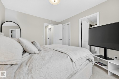 431 Conroy Crescent, Edmonton, AB - Indoor Photo Showing Bedroom
