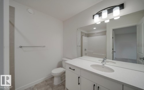 305 26St, Edmonton, AB - Indoor Photo Showing Bathroom