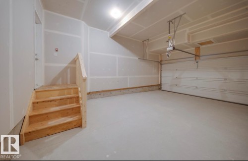 305 26St, Edmonton, AB - Indoor Photo Showing Garage