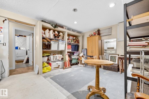 4664 16A Avenue, Edmonton, AB - Indoor