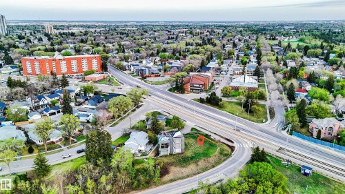 9260A Strathearn Drive, Edmonton, AB 