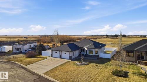 5002 58 Street, Daysland, AB - Outdoor