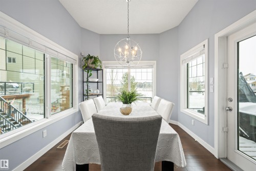 1564 Chapman Way, Edmonton, AB - Indoor Photo Showing Dining Room