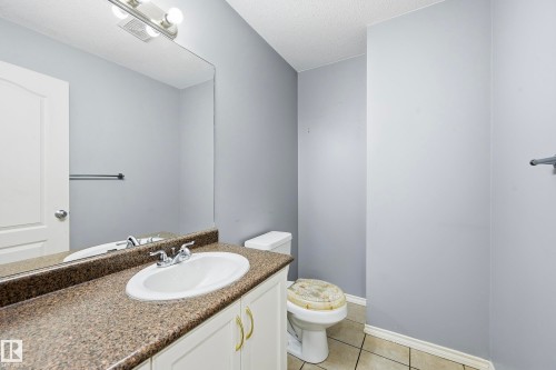 11727 83 Street, Edmonton, AB - Indoor Photo Showing Bathroom