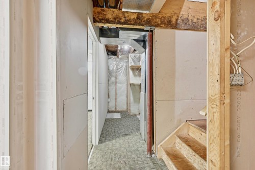 11727 83 Street, Edmonton, AB - Indoor