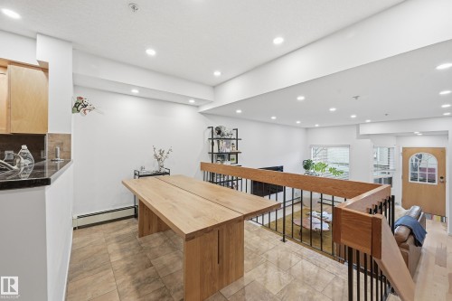 11138 83 Avenue, Edmonton, AB - Indoor