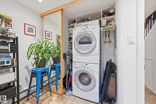 11138 83 Avenue, Edmonton, AB - Indoor Photo Showing Laundry Room