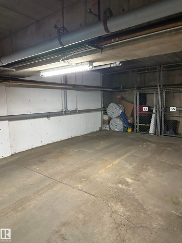 11138 83 Avenue, Edmonton, AB - Indoor Photo Showing Garage