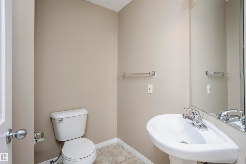 204 178 Bridgeport Boulevard, Leduc, AB - Indoor Photo Showing Bathroom