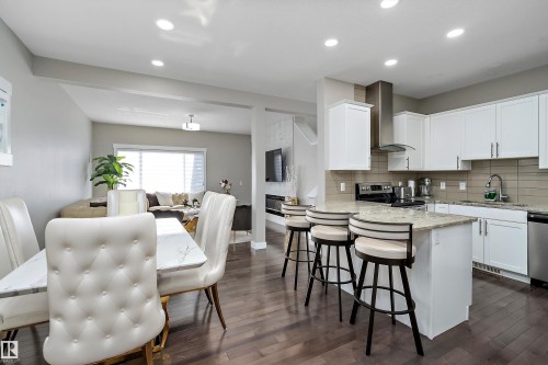 7043 174 Avenue, Edmonton, AB - Indoor