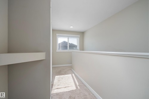 7043 174 Avenue, Edmonton, AB - Indoor Photo Showing Other Room