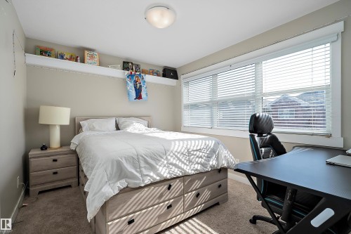 7043 174 Avenue, Edmonton, AB - Indoor Photo Showing Bedroom