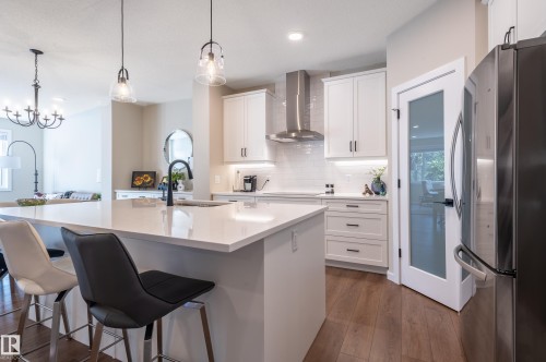 179 Redwing Wynd, St. Albert, AB - Indoor Photo Showing Kitchen With Upgraded Kitchen
