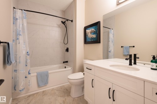 179 Redwing Wynd, St. Albert, AB - Indoor Photo Showing Bathroom