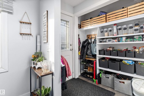 3320 48 Street, Edmonton, AB - Indoor