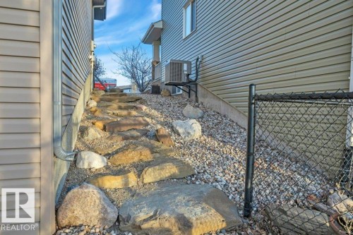 827 Southfork Green, Leduc, AB - Outdoor