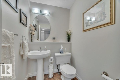 827 Southfork Green, Leduc, AB - Indoor Photo Showing Bathroom