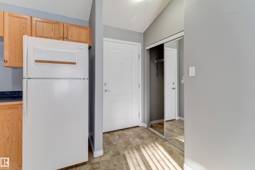 409 151 Edwards Drive Sw, Edmonton, AB - Indoor Photo Showing Other Room