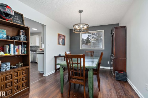 5546 Centennial Drive, Wetaskiwin, AB - Indoor Photo Showing Dining Room