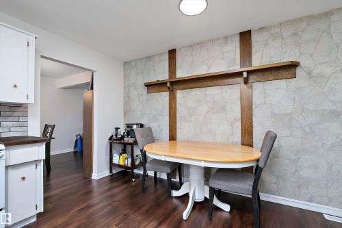 5546 Centennial Drive, Wetaskiwin, AB - Indoor Photo Showing Dining Room