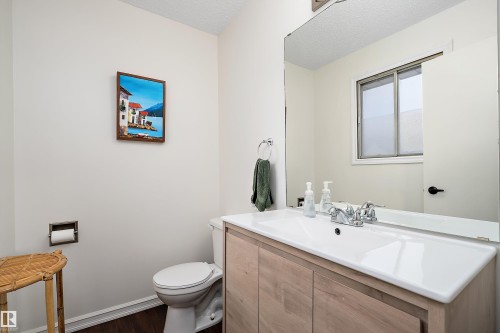 5546 Centennial Drive, Wetaskiwin, AB - Indoor Photo Showing Bathroom
