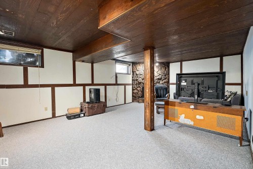 5546 Centennial Drive, Wetaskiwin, AB - Indoor