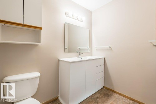 4827 54 Avenue, Wetaskiwin, AB - Indoor Photo Showing Bathroom
