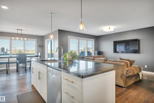 16408 12 Avenue, Edmonton, AB - Indoor