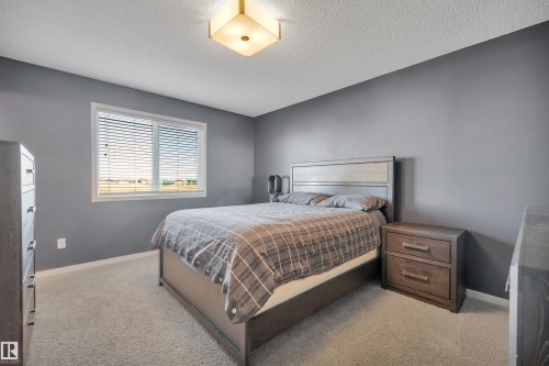 16408 12 Avenue, Edmonton, AB - Indoor Photo Showing Bedroom