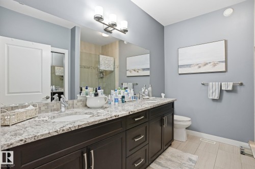 12 3090 Cameron Heights Way, Edmonton, AB - Indoor Photo Showing Bathroom