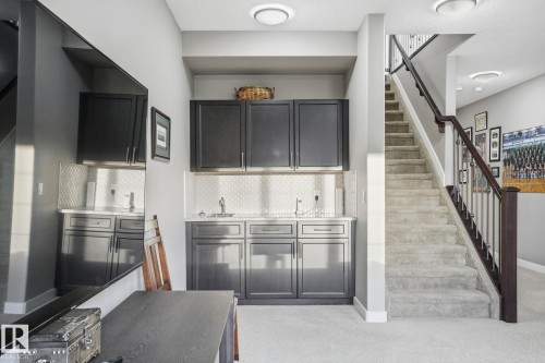 12 3090 Cameron Heights Way, Edmonton, AB - Indoor Photo Showing Other Room