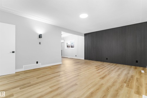 Edmonton, AB - Indoor Photo Showing Other Room